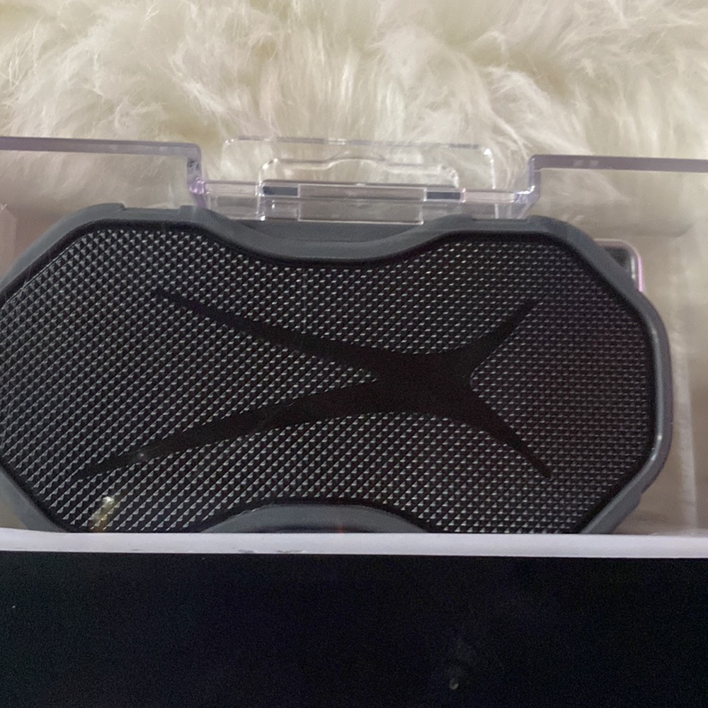 Altec Lansing - Picture 3 of 4